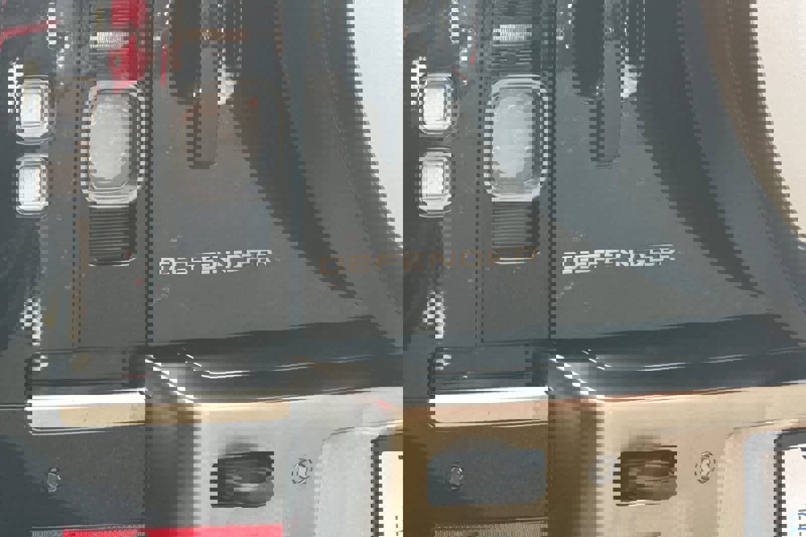 Used 2021 Land Rover Defender 110 X image 12