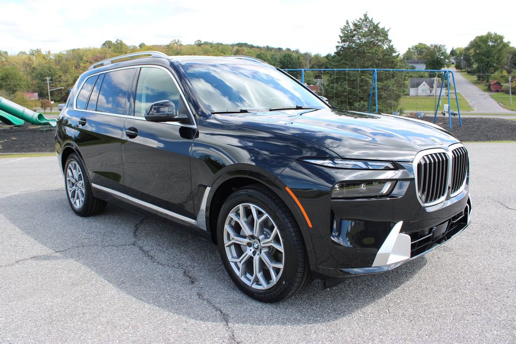 New 2026 BMW X7 xDrive40i w/ Executive Package image 2