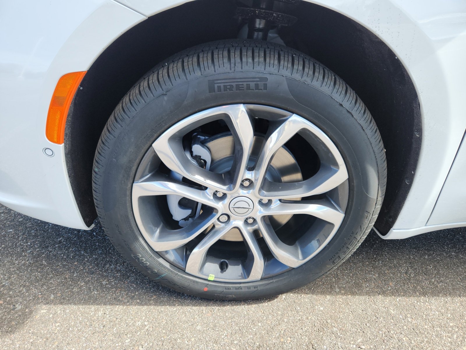 New 2026 Chrysler Pacifica Pinnacle image 27