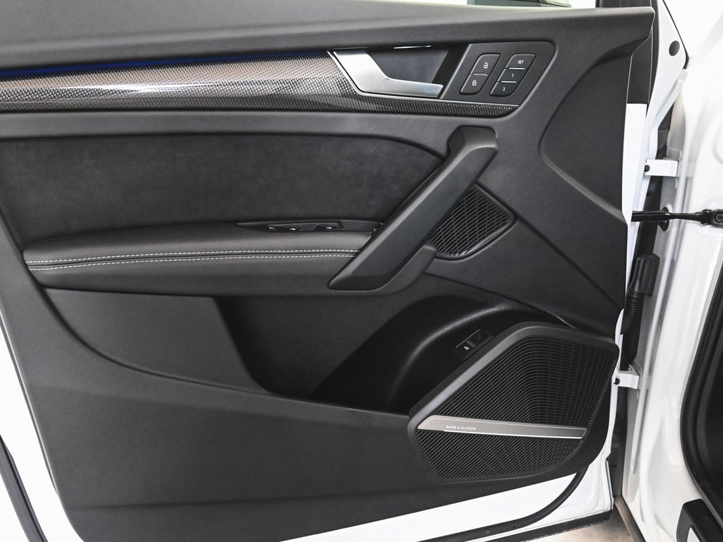 Used 2025 Audi SQ5 Premium Plus w/ Premium Plus Package image 8