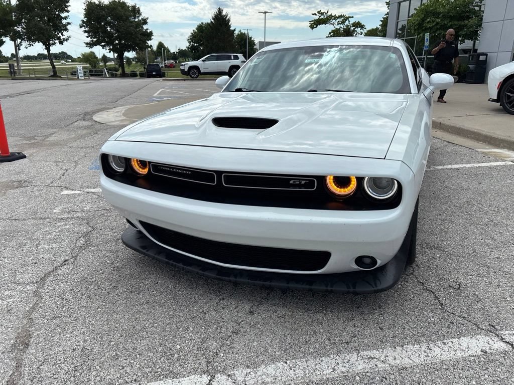 Used 2022 Dodge Challenger GT RWD image 11