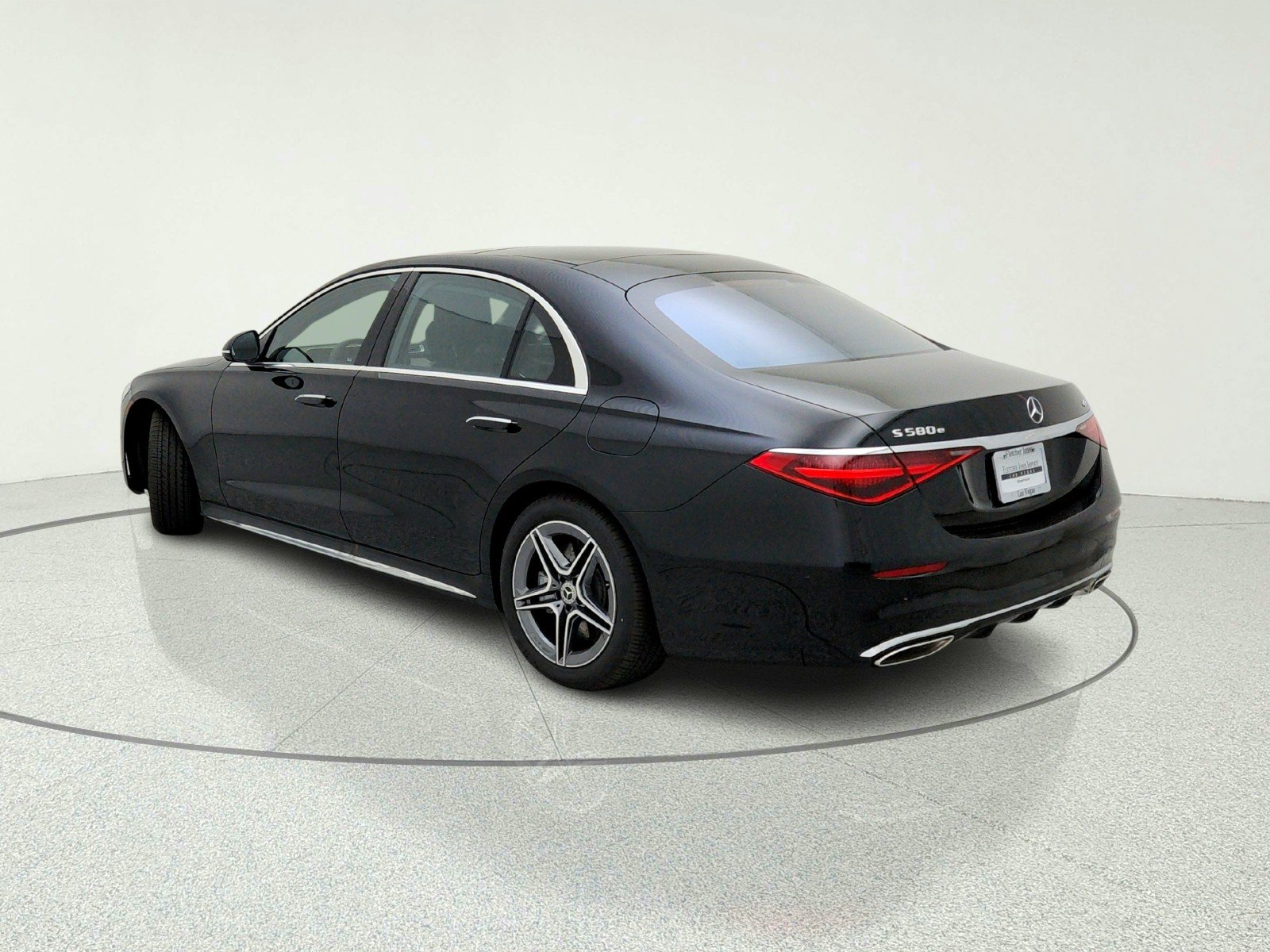 New 2026 Mercedes-Benz S 580e 4MATIC Sedan image 12