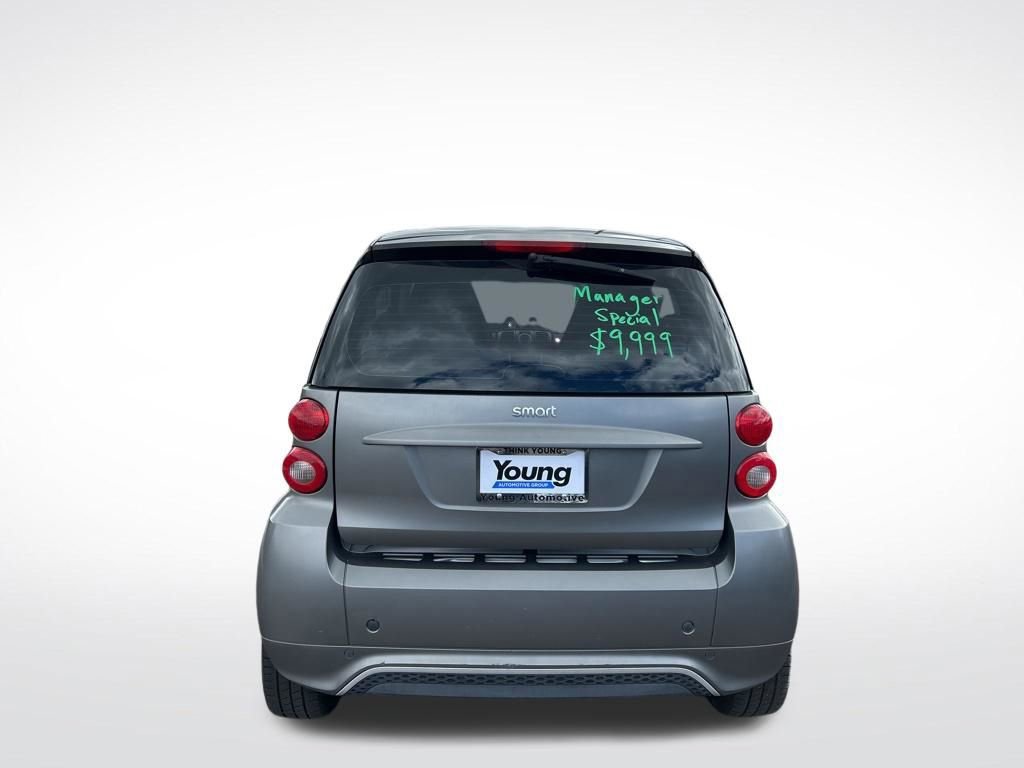 Used 2013 smart fortwo pure image 4