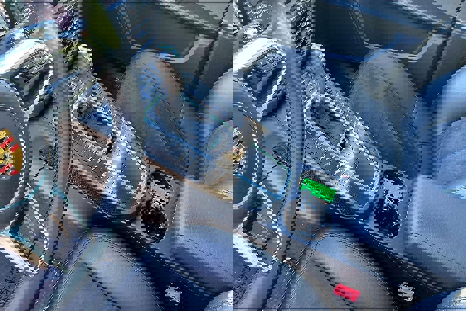 Used 2021 Porsche Macan image 16