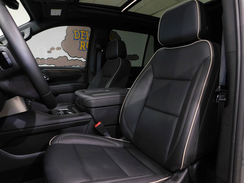 Used 2024 Chevrolet Tahoe Premier w/ Premium Package AWD/4WD image 36