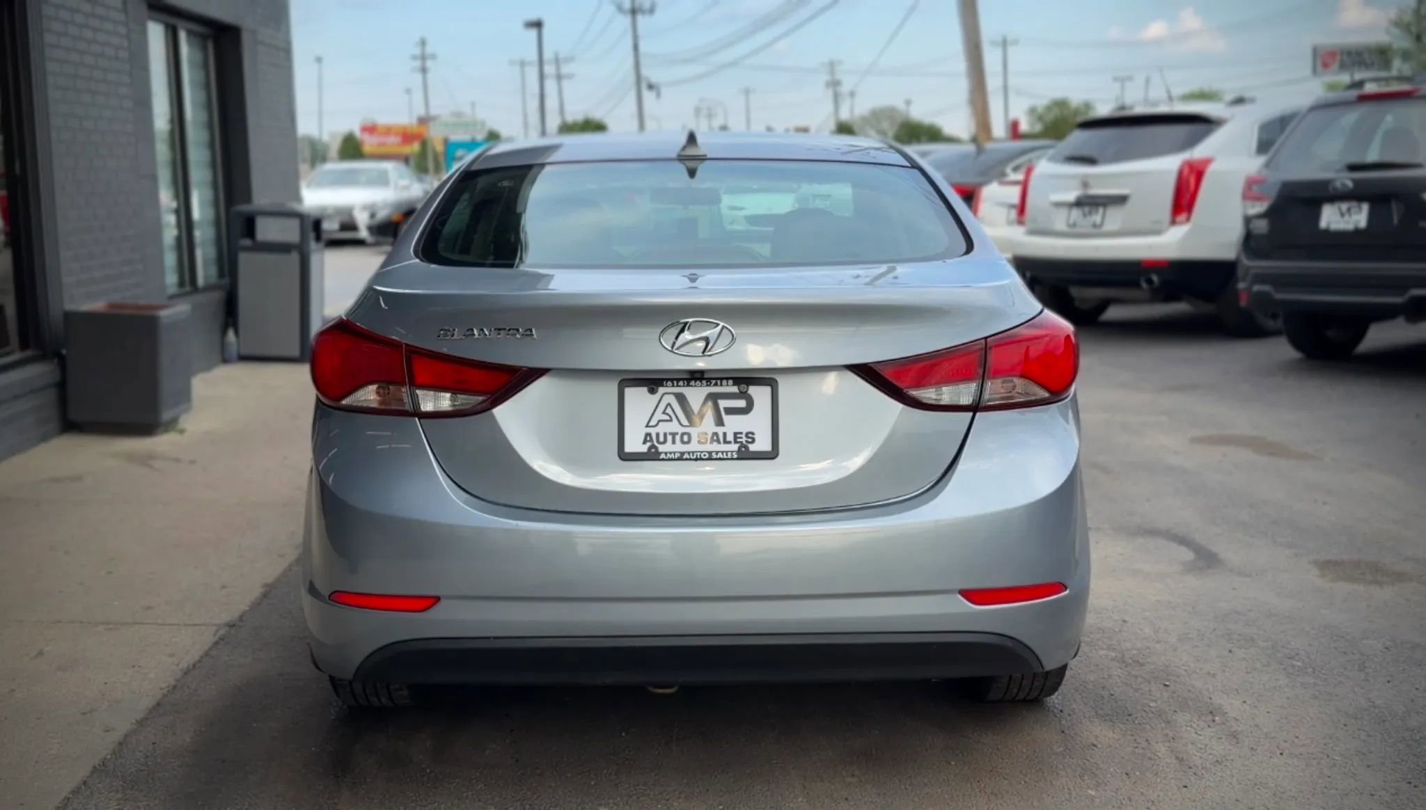 Used 2015 Hyundai Elantra SE w/ Option Group 03 FWD image 3