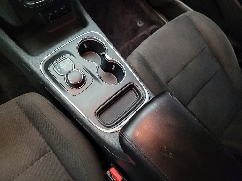 Used 2017 Dodge Durango SXT w/ 3rd Row Seating Group RWD image 26