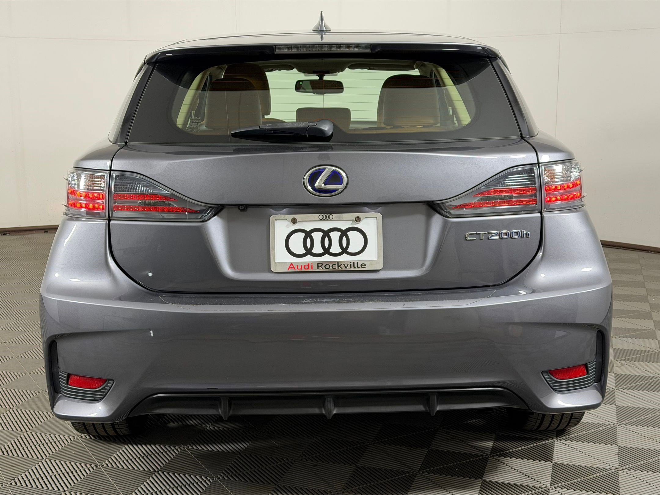 Used 2015 Lexus CT 200h FWD image 10