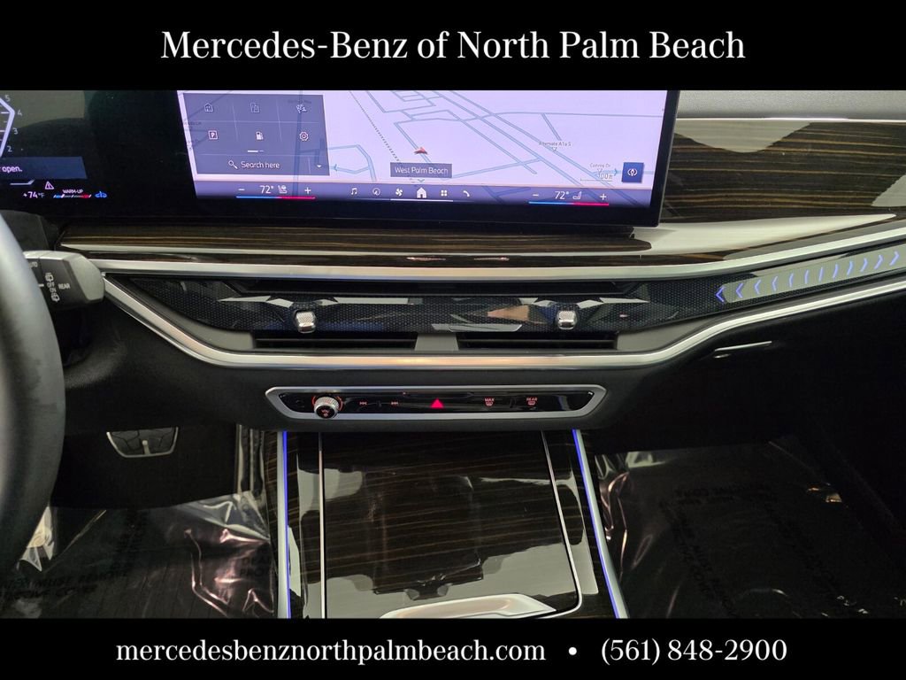 Used 2024 BMW X7 xDrive40i w/ M Sport Package image 24
