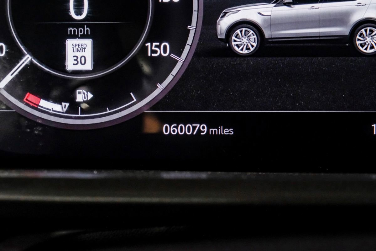 Used 2019 Land Rover Discovery HSE Luxury image 20