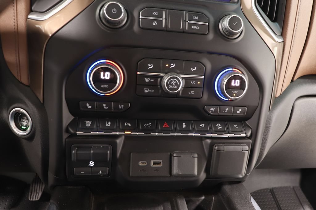 Used 2021 Chevrolet Silverado 2500 High Country w/ Z71 Off-Road Package AWD/4WD image 11