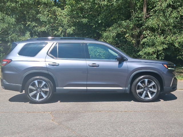 Used 2024 Honda Pilot Elite image 6