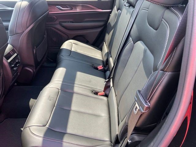 New 2026 Jeep Grand Cherokee Limited AWD/4WD image 21