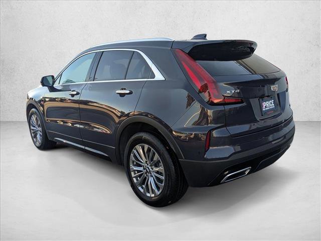 Used 2025 Cadillac XT4 Premium Luxury image 7