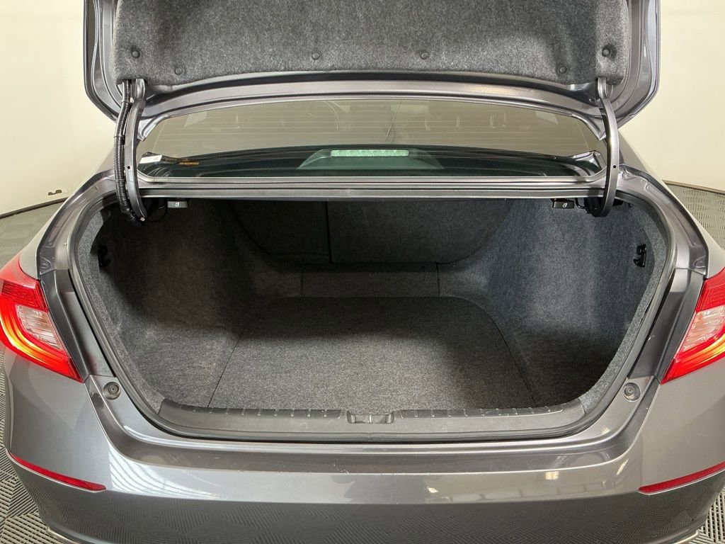Used 2020 Honda Accord Sport image 28
