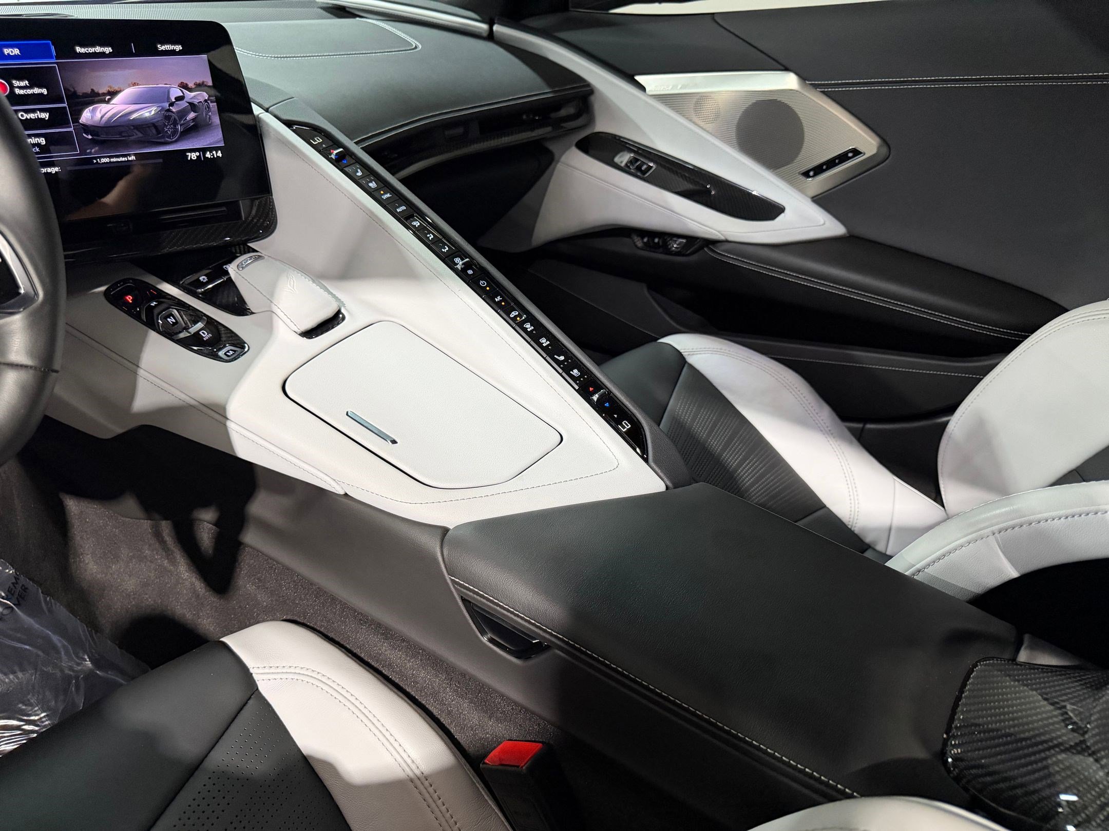 Used 2024 Chevrolet Corvette Stingray Preferred Cpe w/ Z51 Performance Package image 43