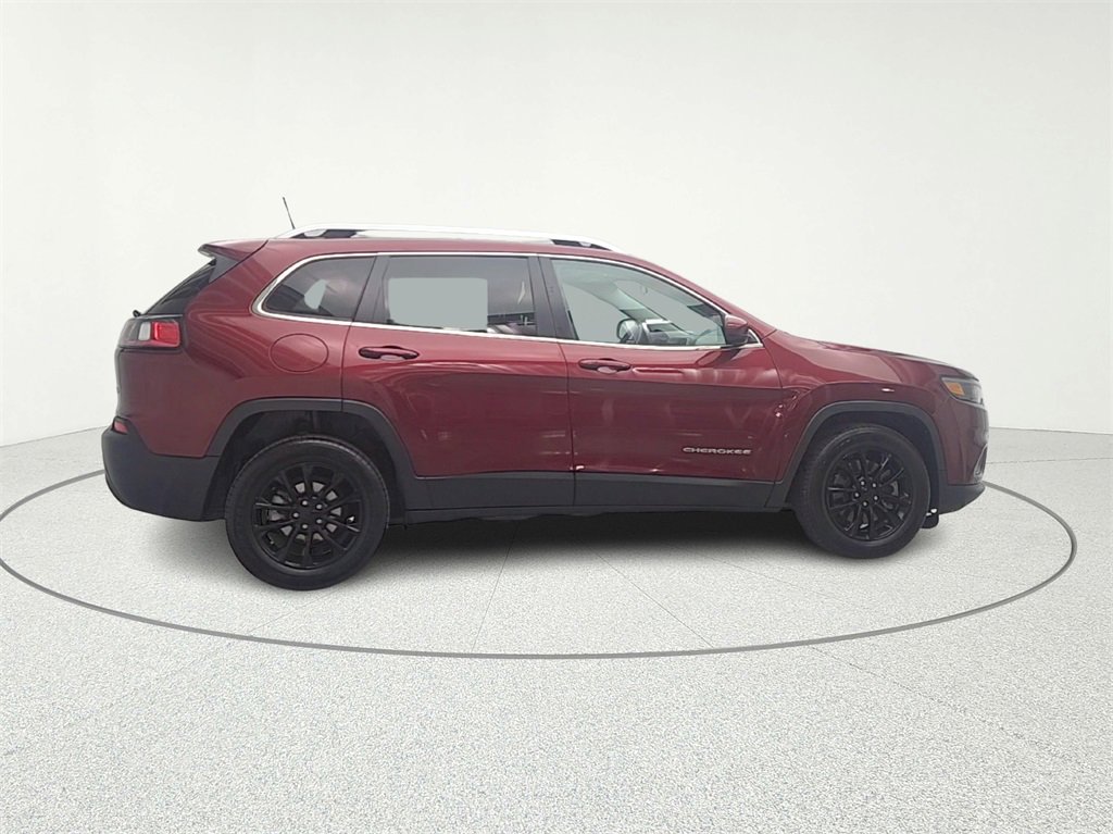 Used 2019 Jeep Cherokee Latitude Plus image 8