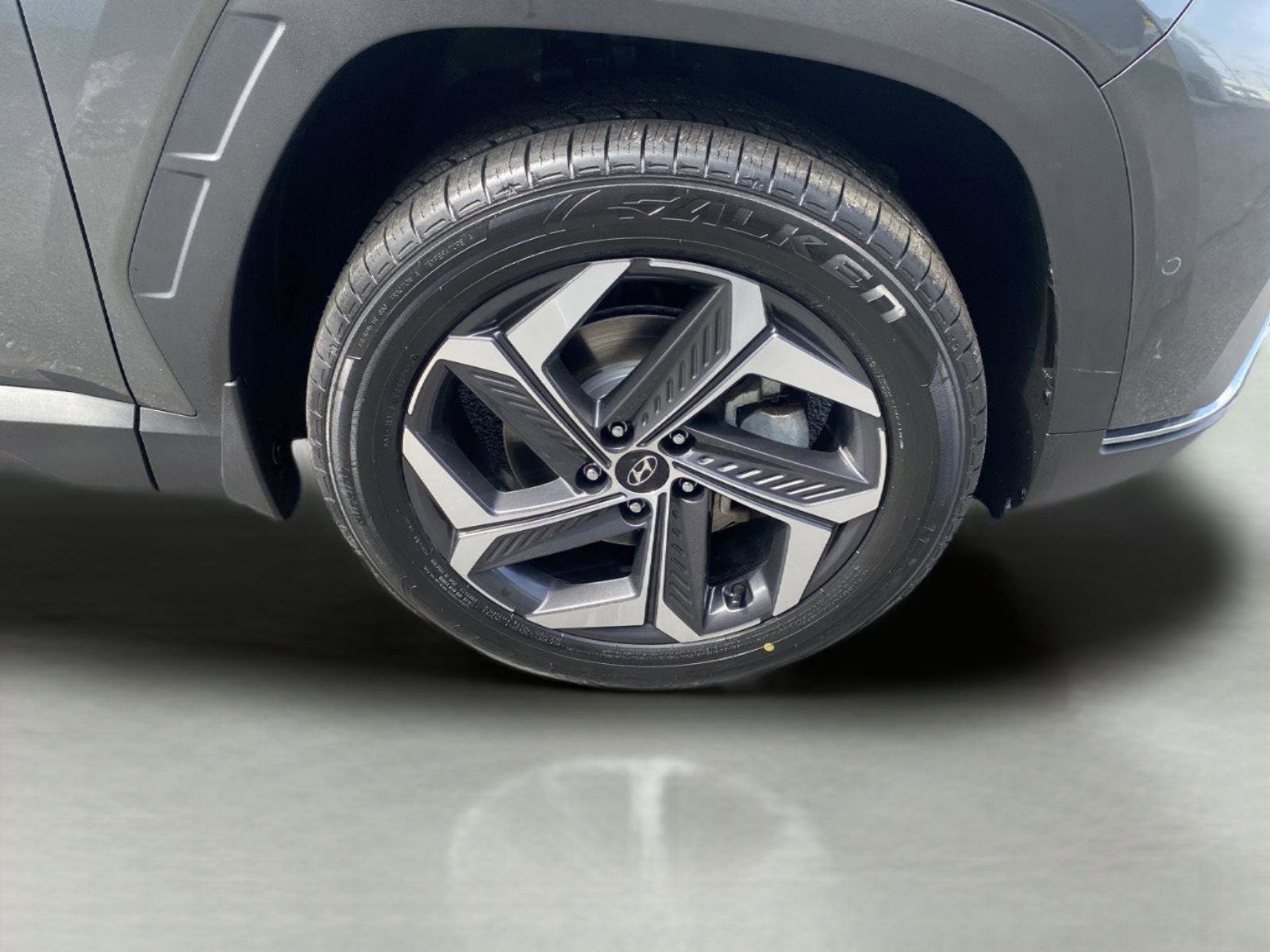 Used 2023 Hyundai Tucson Limited image 11