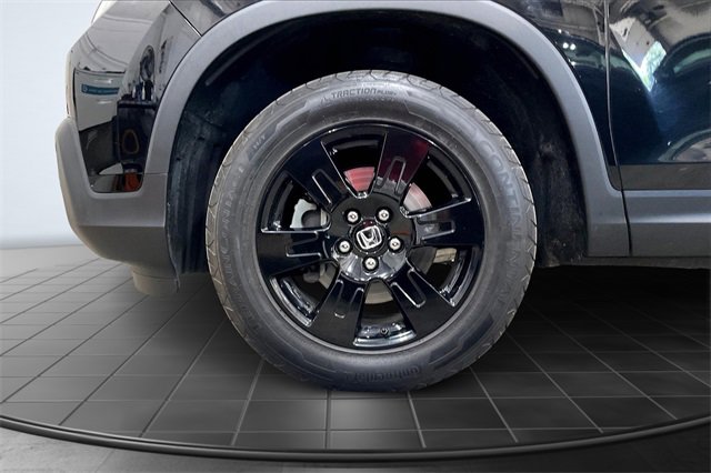 Used 2019 Honda Ridgeline Black Edition image 9