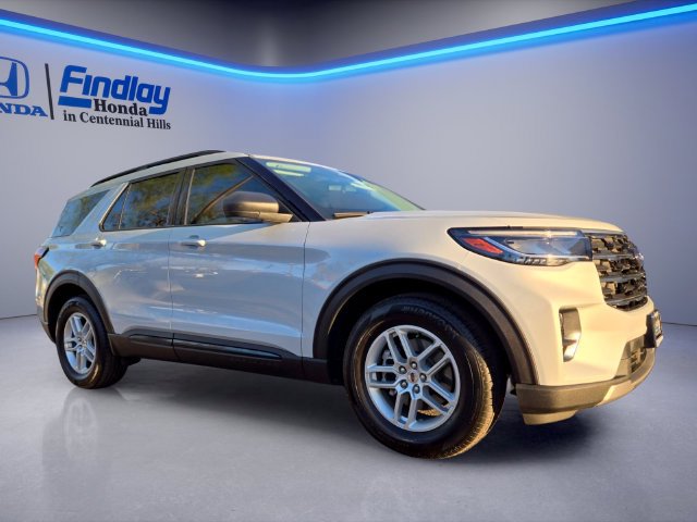 Used 2026 Ford Explorer Active w/ Active Comfort Package RWD image 2