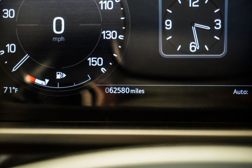 Used 2023 Land Rover Defender 110 X-Dynamic SE AWD/4WD image 34