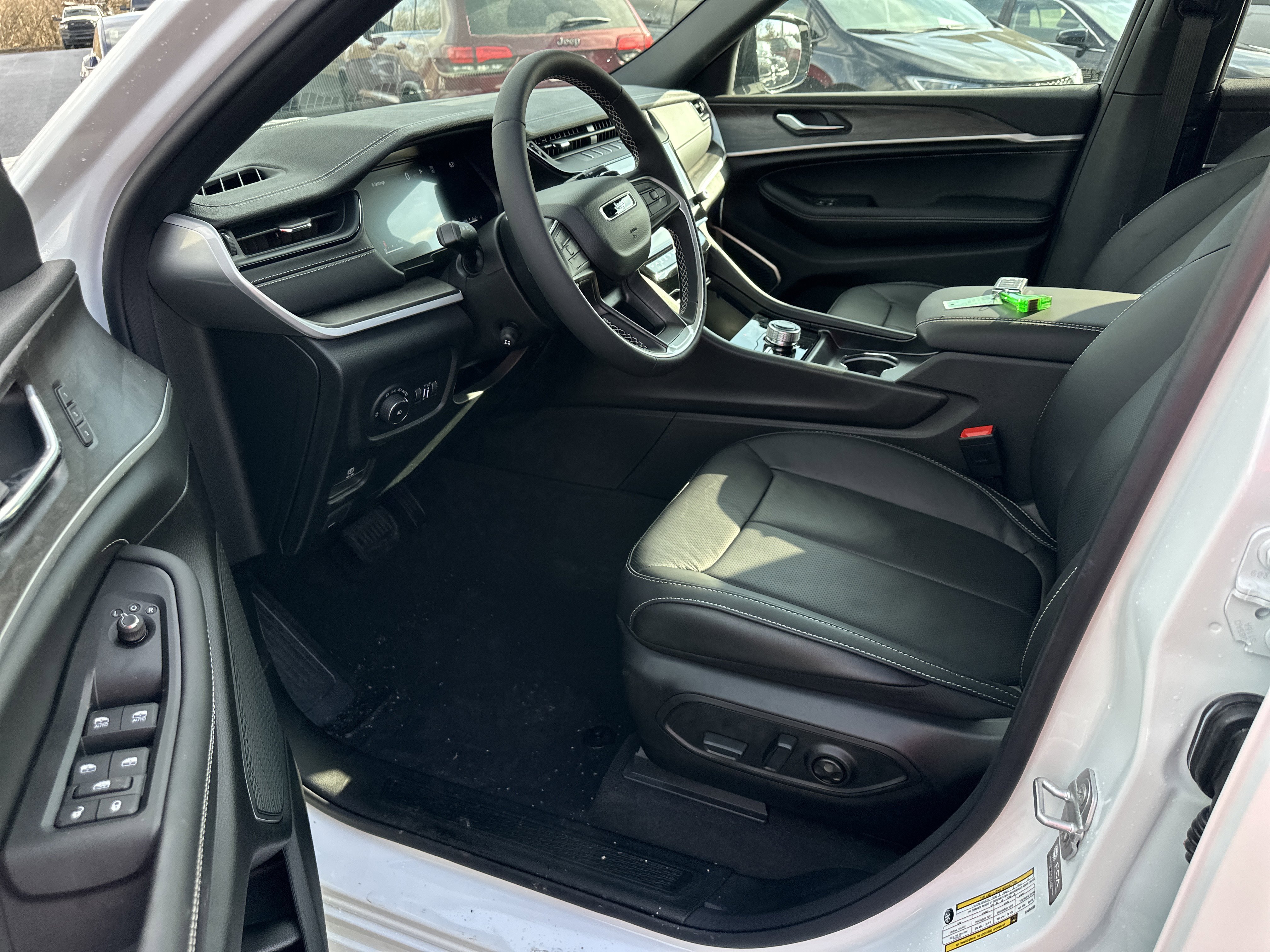 New 2026 Jeep Grand Cherokee L Limited image 28