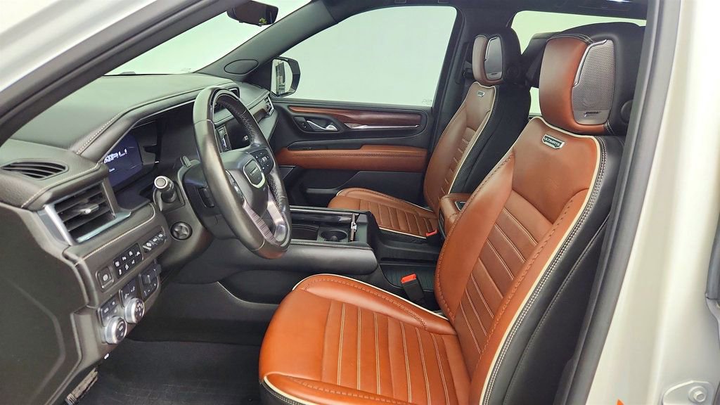 Used 2023 GMC Yukon Denali Ultimate image 20