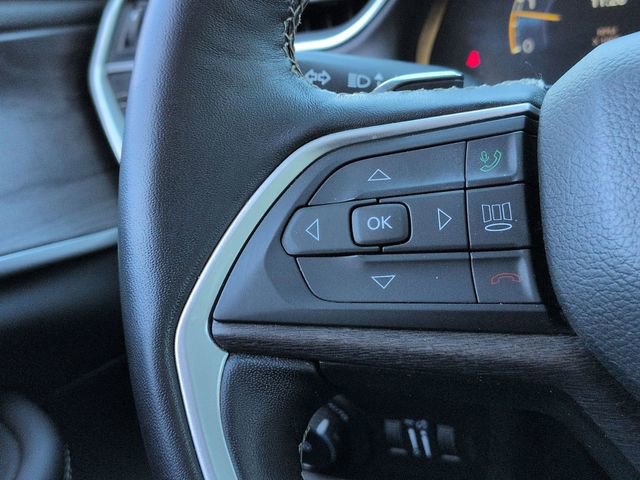 Used 2022 Jeep Grand Cherokee L Limited image 16