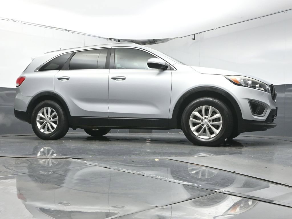 Used 2016 Kia Sorento LX FWD image 31