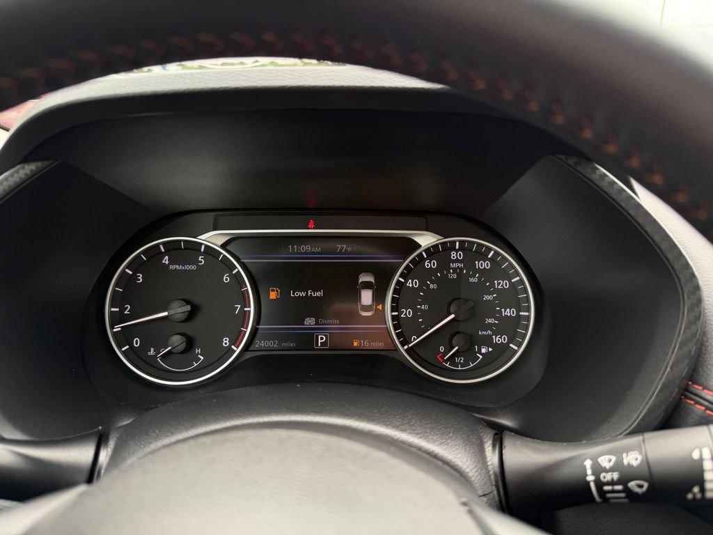 Used 2024 Nissan Sentra SR w/ SR Premium Package FWD image 16