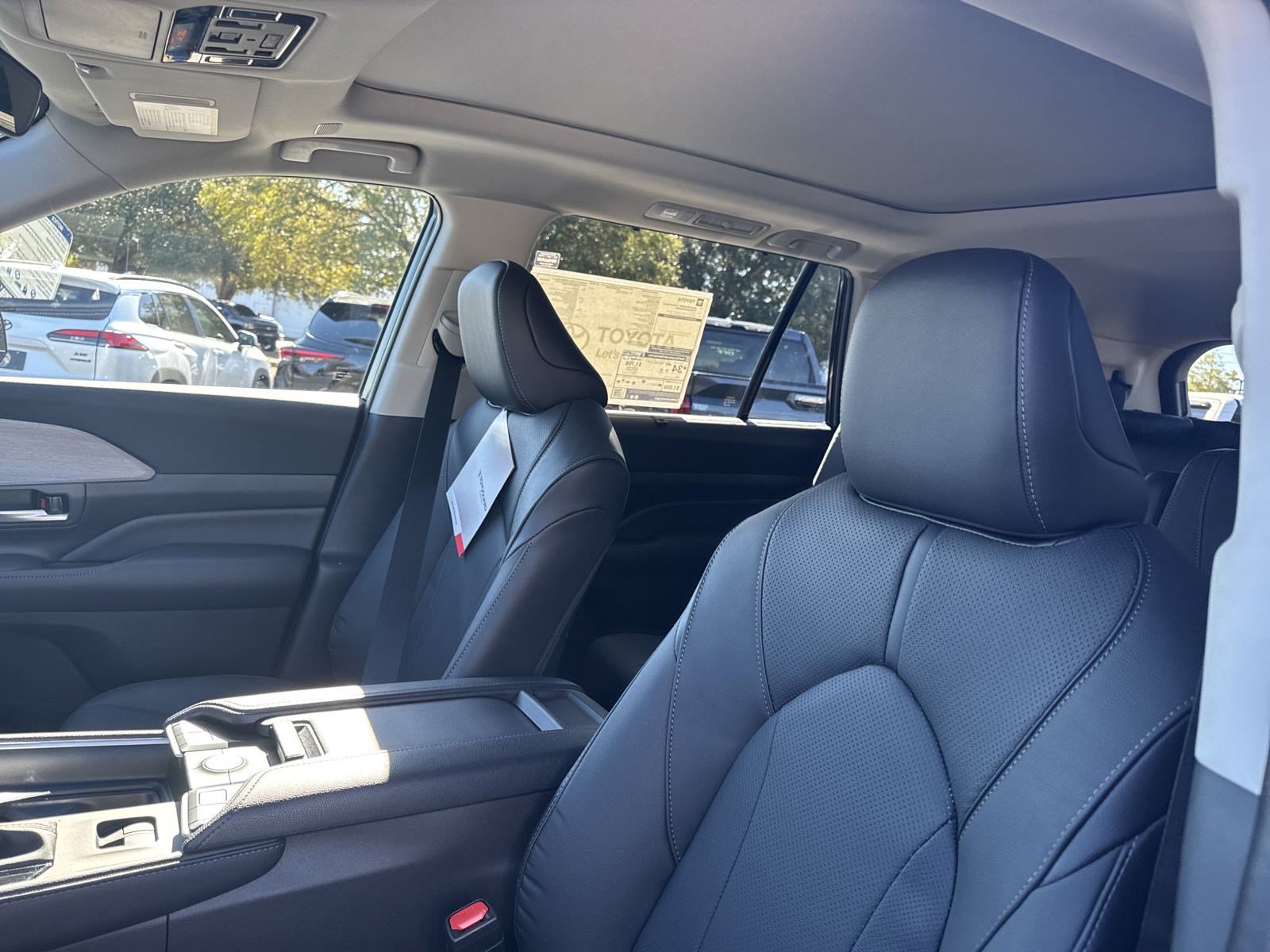 New 2025 Toyota Grand Highlander AWD Hybrid image 14