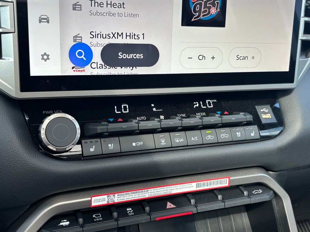 Used 2025 Toyota Tundra Limited image 21