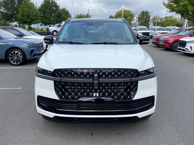 New 2027 Lincoln Navigator L Black Label w/ Black Label Special Edition AWD/4WD image 2