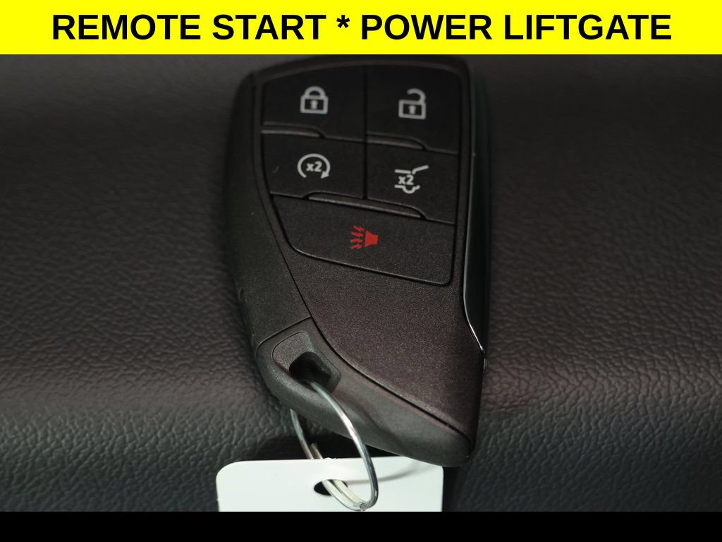 New 2026 Chevrolet Traverse LT w/ Midnight/Sport Edition AWD/4WD image 10