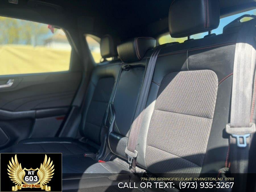 Used 2025 Ford Escape ST-Line FWD image 8
