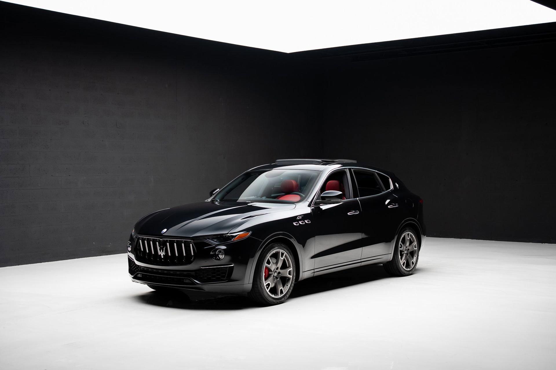 Used 2022 Maserati Levante GT AWD/4WD image 4