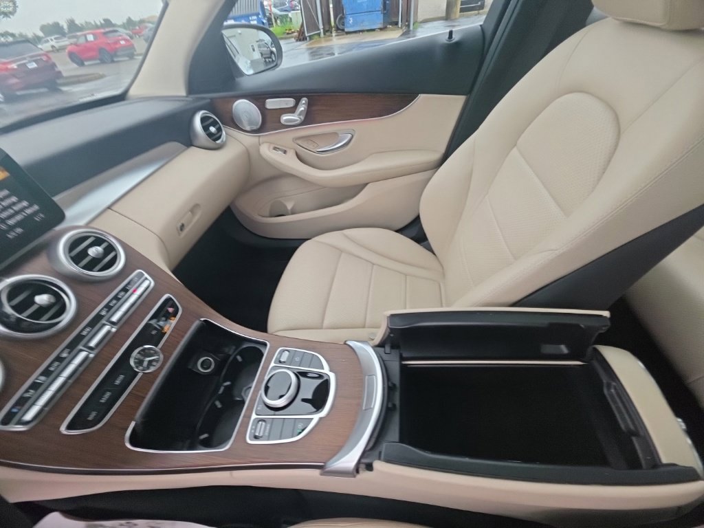 Used 2021 Mercedes-Benz C 300 4MATIC Sedan image 26