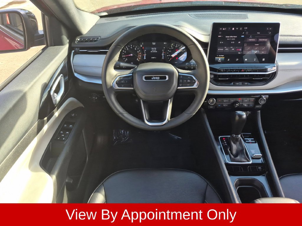 Used 2025 Jeep Compass Limited AWD/4WD image 26