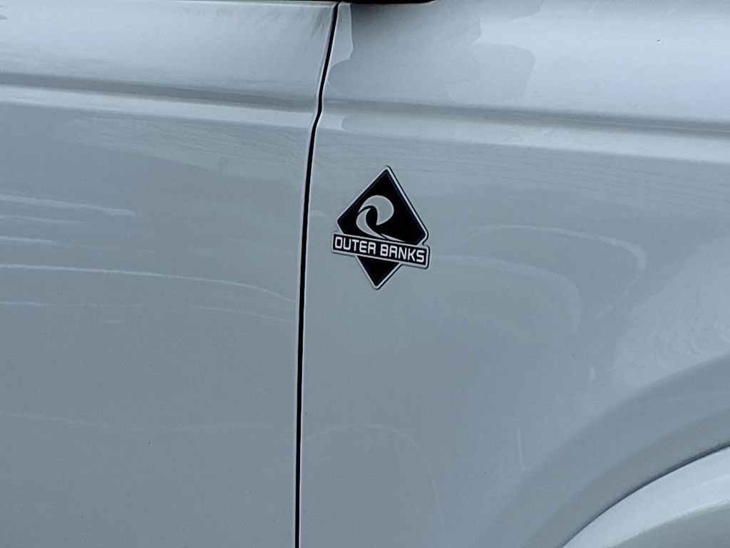 Used 2023 Ford Bronco Outer Banks image 28