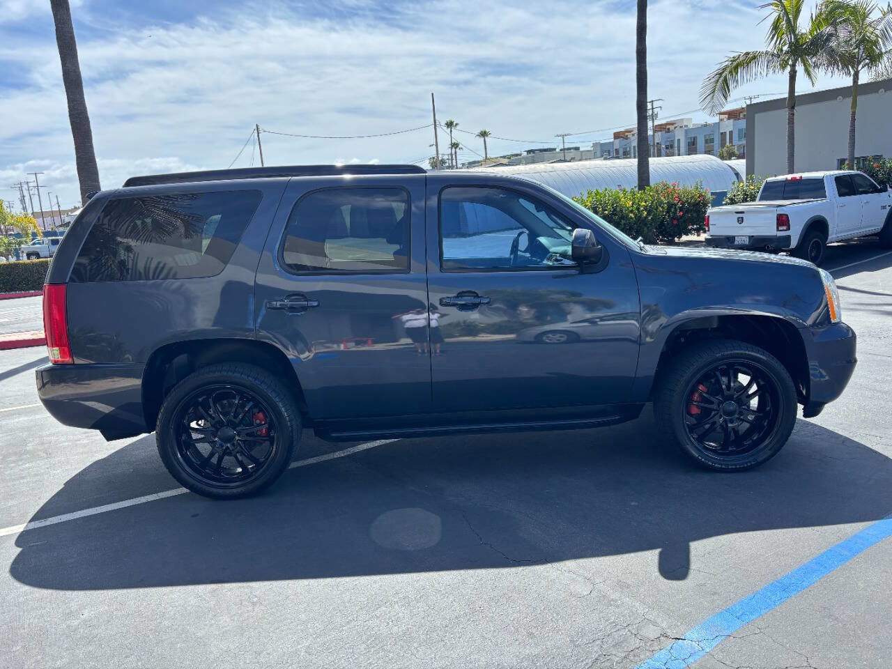 Used 2008 GMC Yukon Denali AWD/4WD image 6