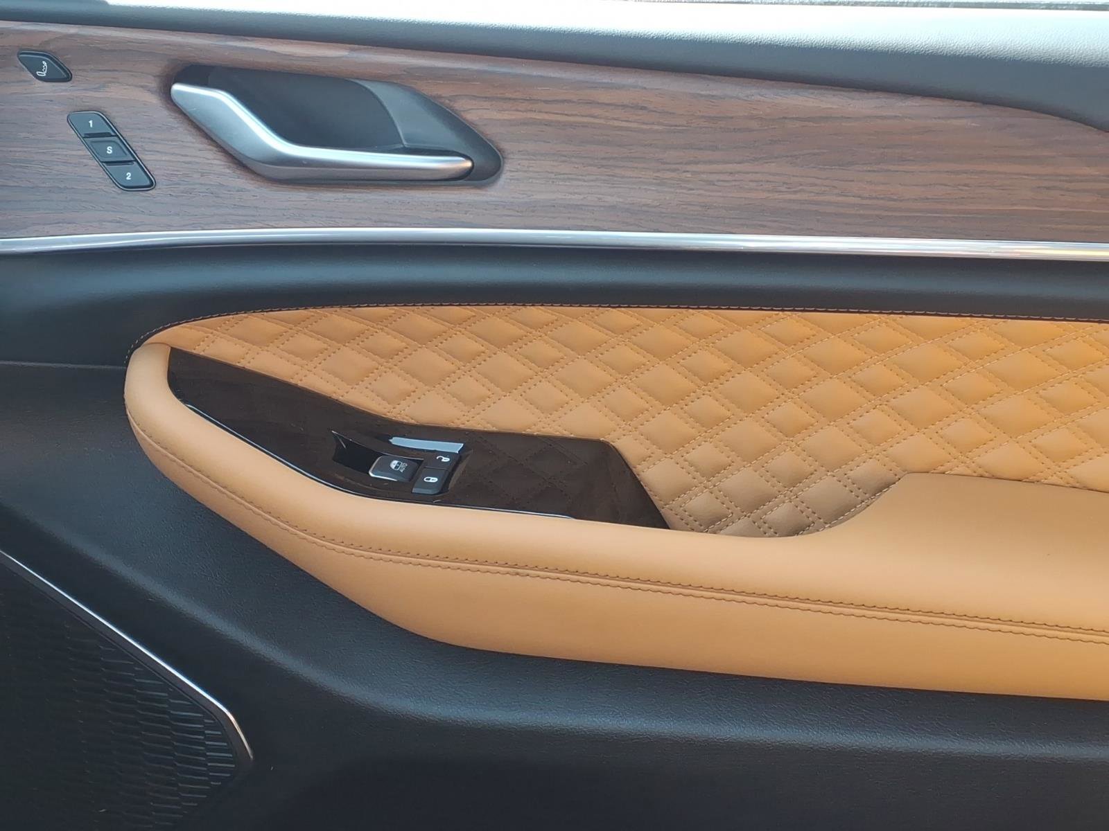 Certified 2024 Jeep Grand Cherokee L Summit AWD/4WD image 19