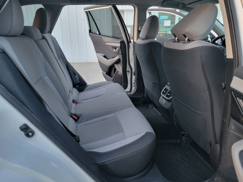 Used 2025 Subaru Outback Premium w/ Popular Package #1A image 18