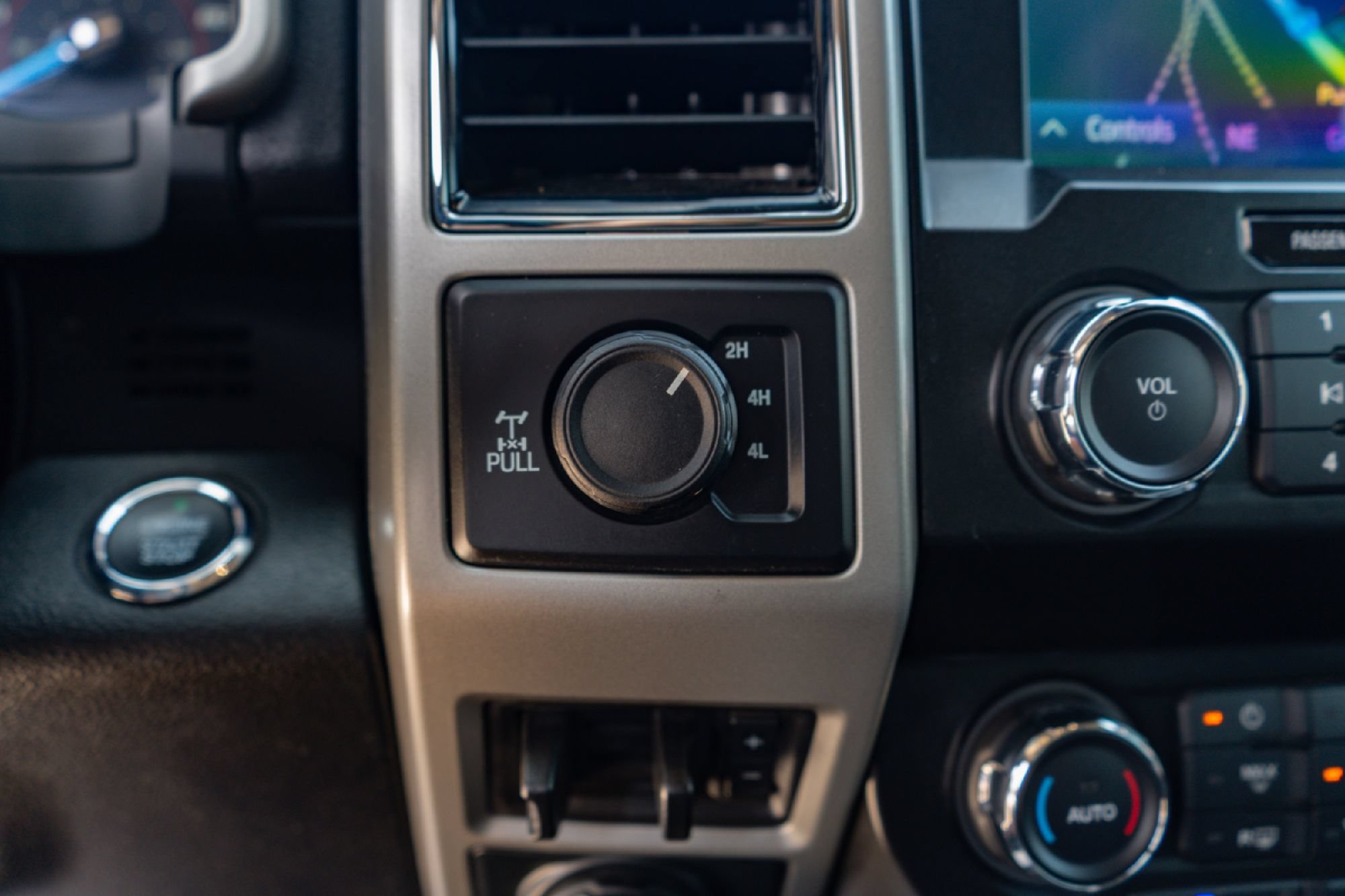 Used 2021 Ford F250 Lariat AWD/4WD image 18