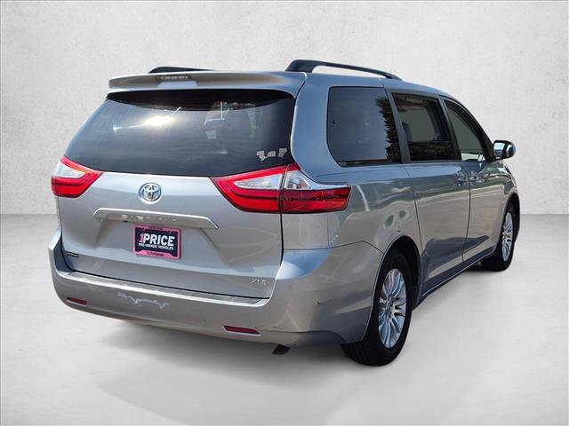 Used 2015 Toyota Sienna XLE FWD image 5