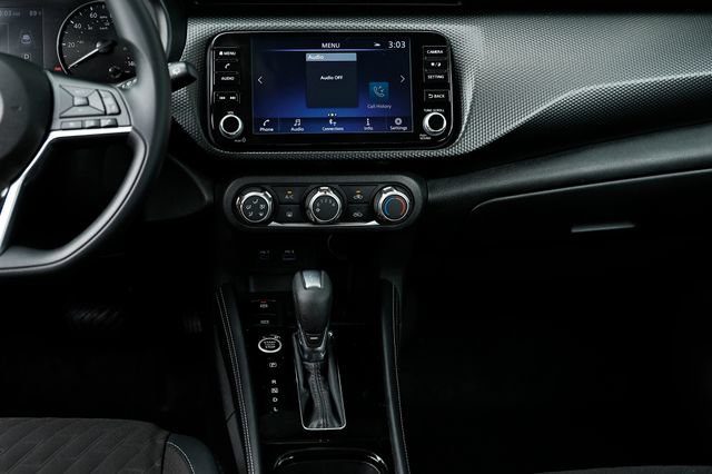 Used 2024 Nissan Kicks SV FWD image 25