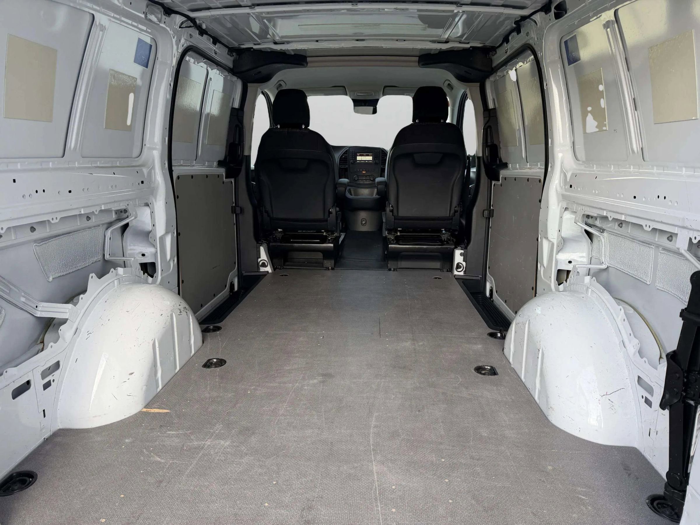 Used 2018 Mercedes-Benz Metris image 7