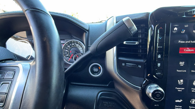Used 2020 RAM 2500 Laramie AWD/4WD image 27