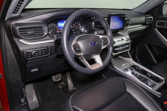 Used 2023 Ford Explorer XLT w/ Equipment Group 202A image 21