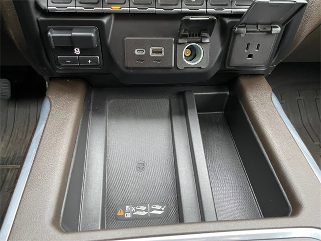 Used 2021 GMC Sierra 3500 Denali w/ Denali Ultimate Package image 25