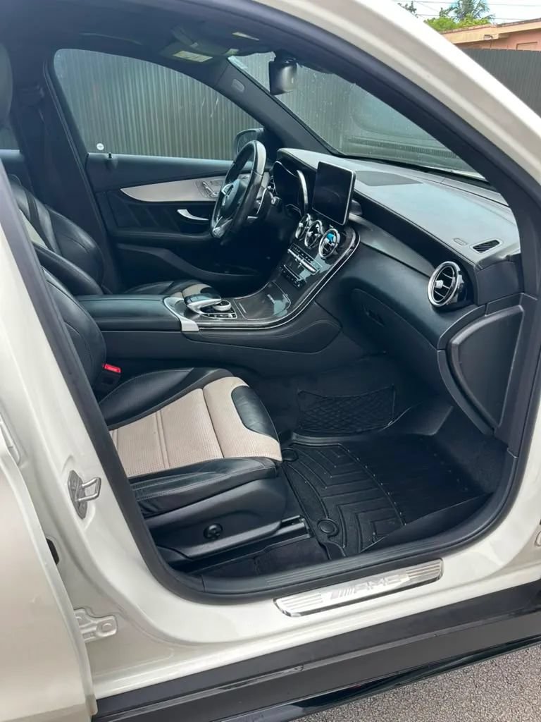 Used 2019 Mercedes-Benz GLC 63 AMG 4MATIC image 15